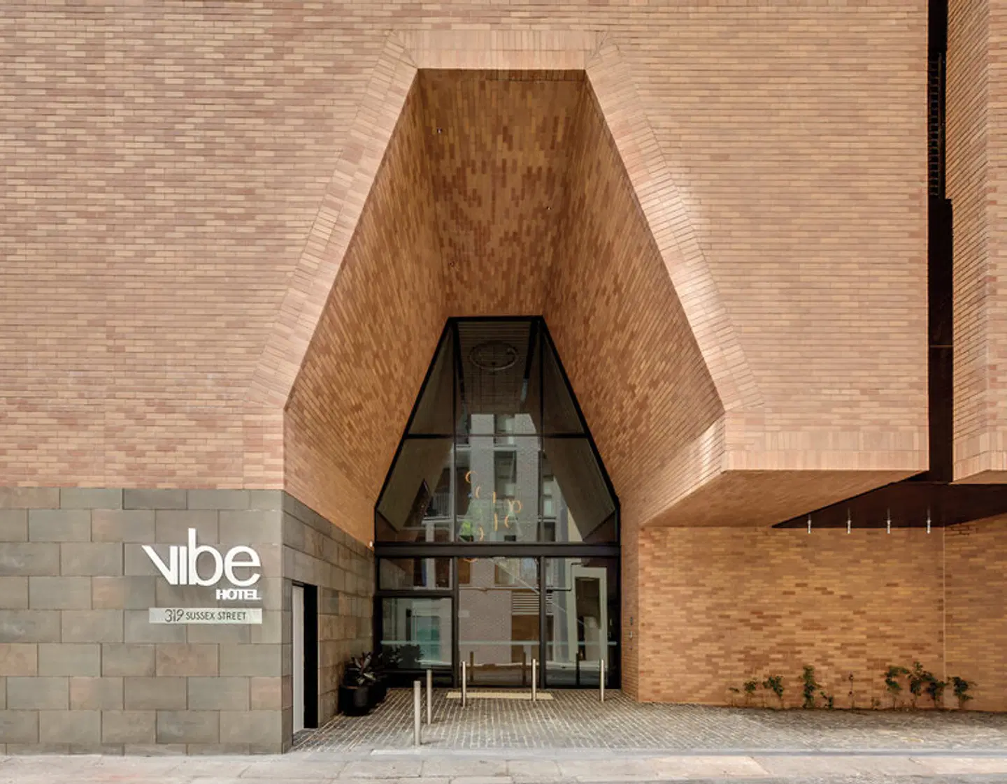 Vibe Hotel Sydney Darling Harbour EXTERIOR
