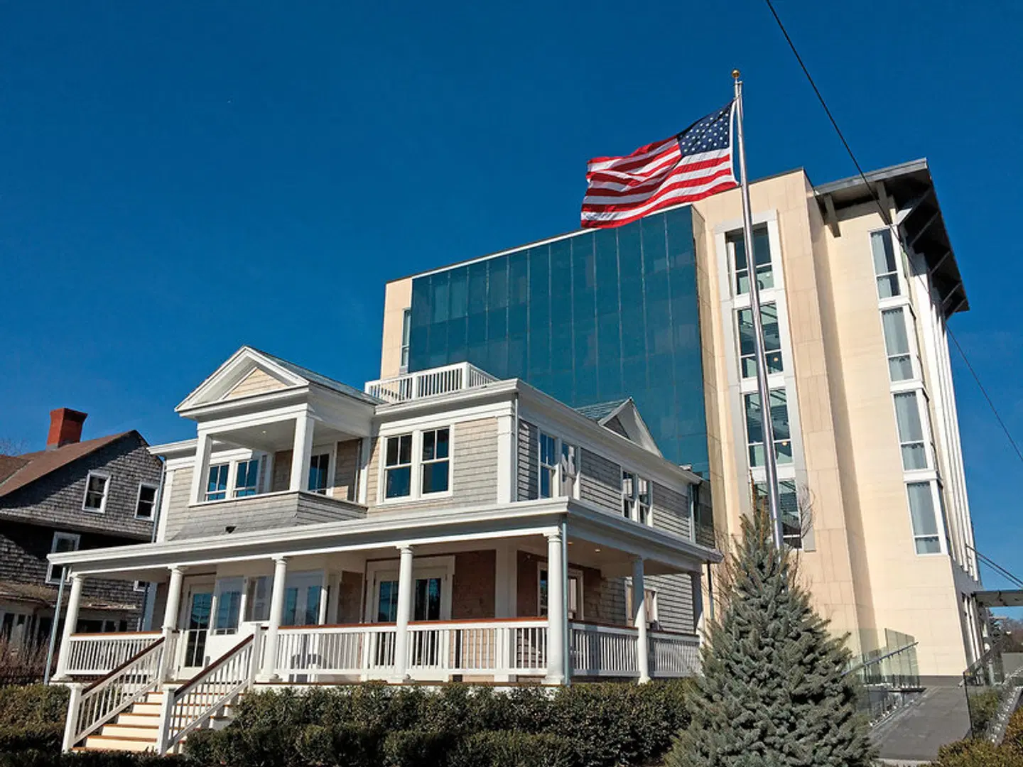 The Preston House & Hotel EXTERIOR