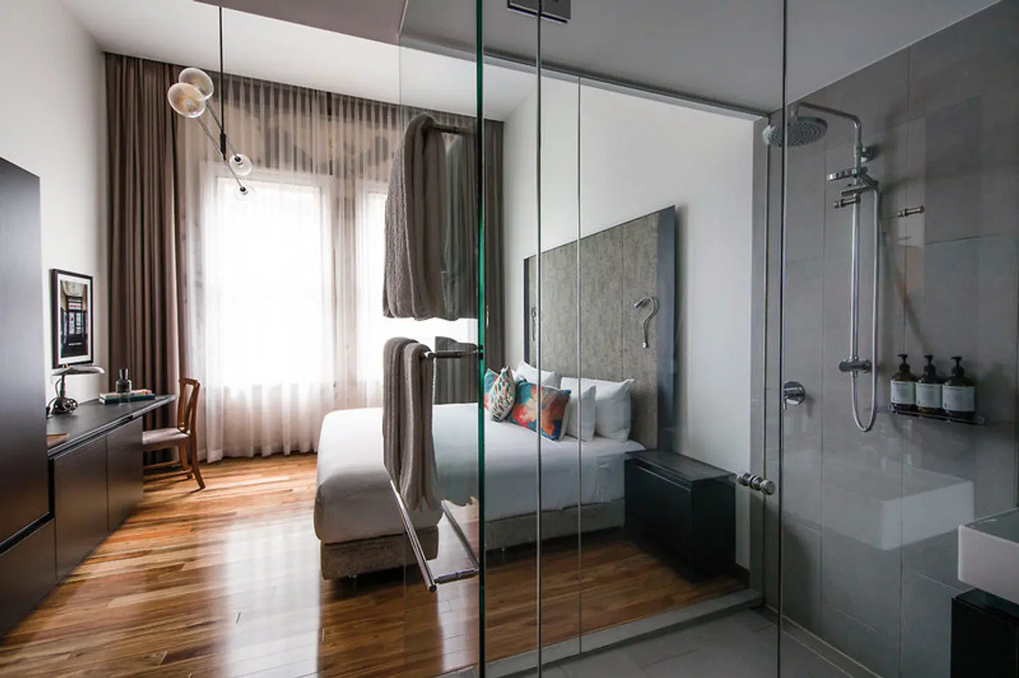 The Old Clare Hotel ROOM_EXAMPLE