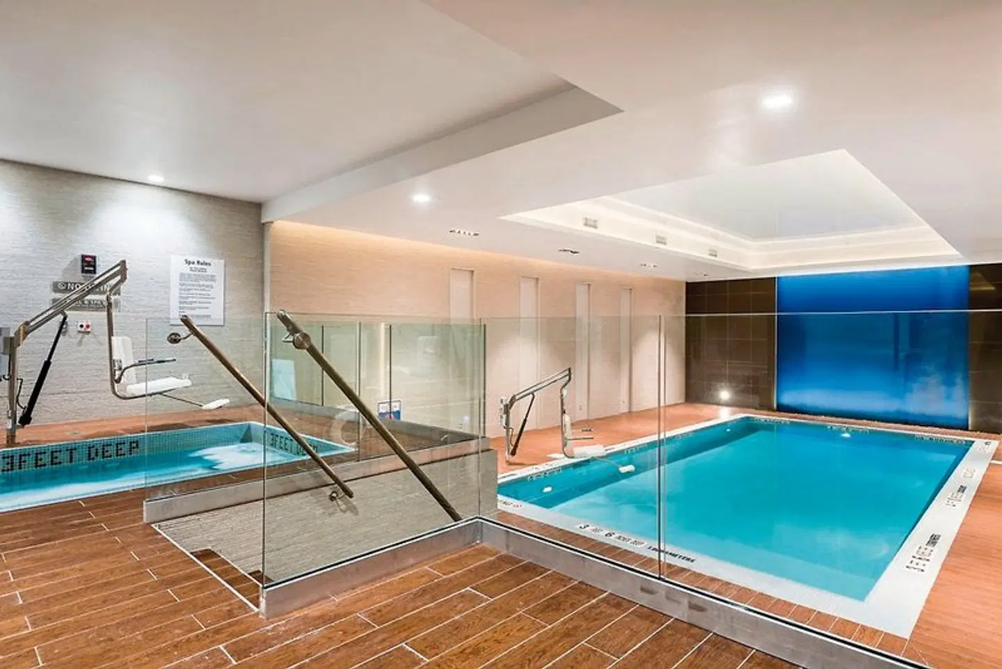 Holiday Inn Brooklyn Downtown Hallenbad