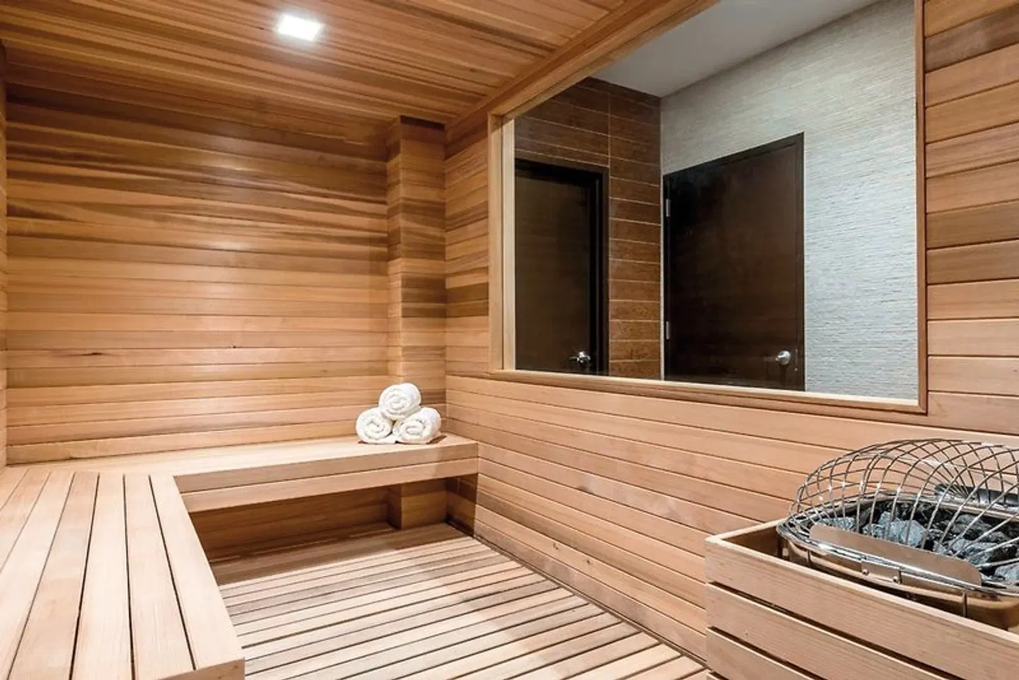 Holiday Inn Brooklyn Downtown HEALTH_BEAUTY