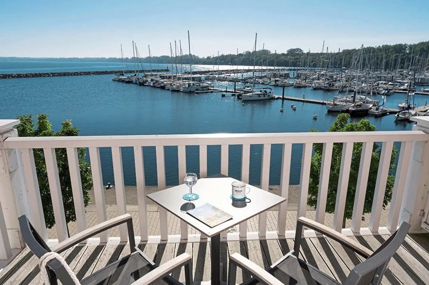 BEECH Resort Boltenhagen Terrasse