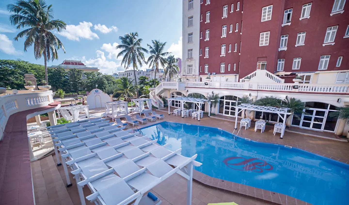 roc Presidente OUTDOOR_POOL