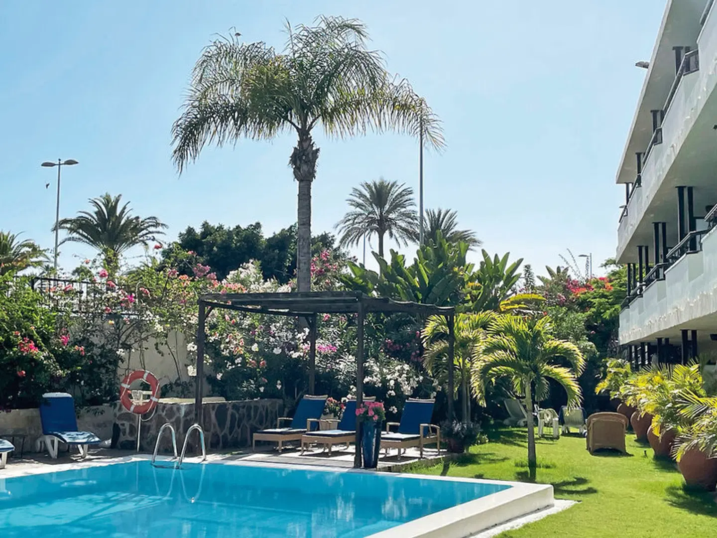 Nogal OUTDOOR_POOL