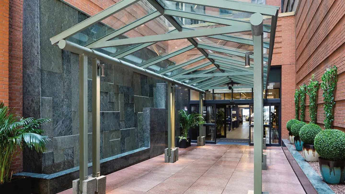Courtyard by Marriott New York Manhattan/Times Square EXTERIOR