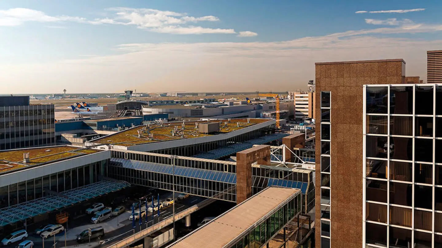 Frankfurt Airport Marriott Hotel EXTERIOR