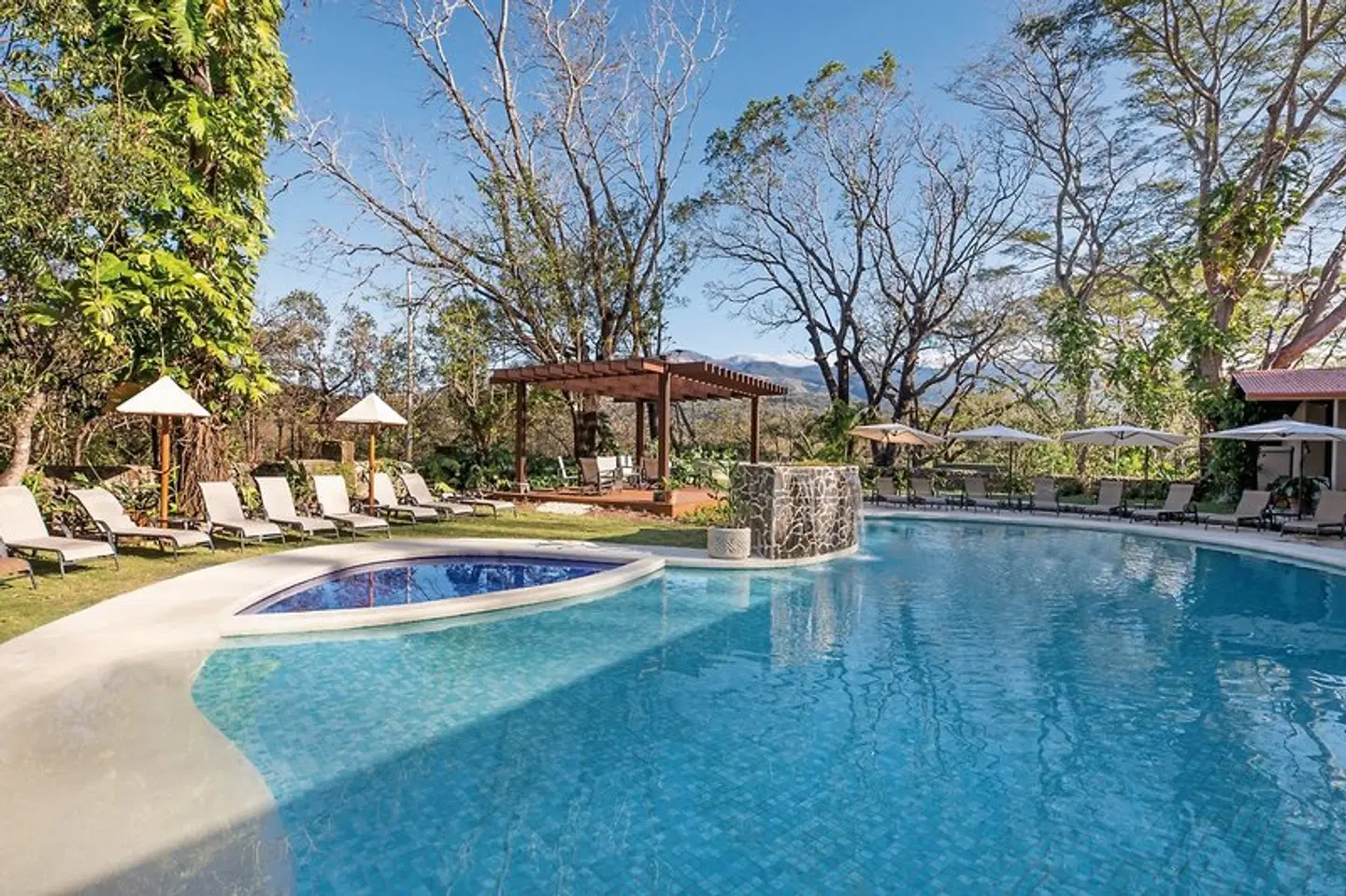 Hacienda Guachipelín OUTDOOR_POOL