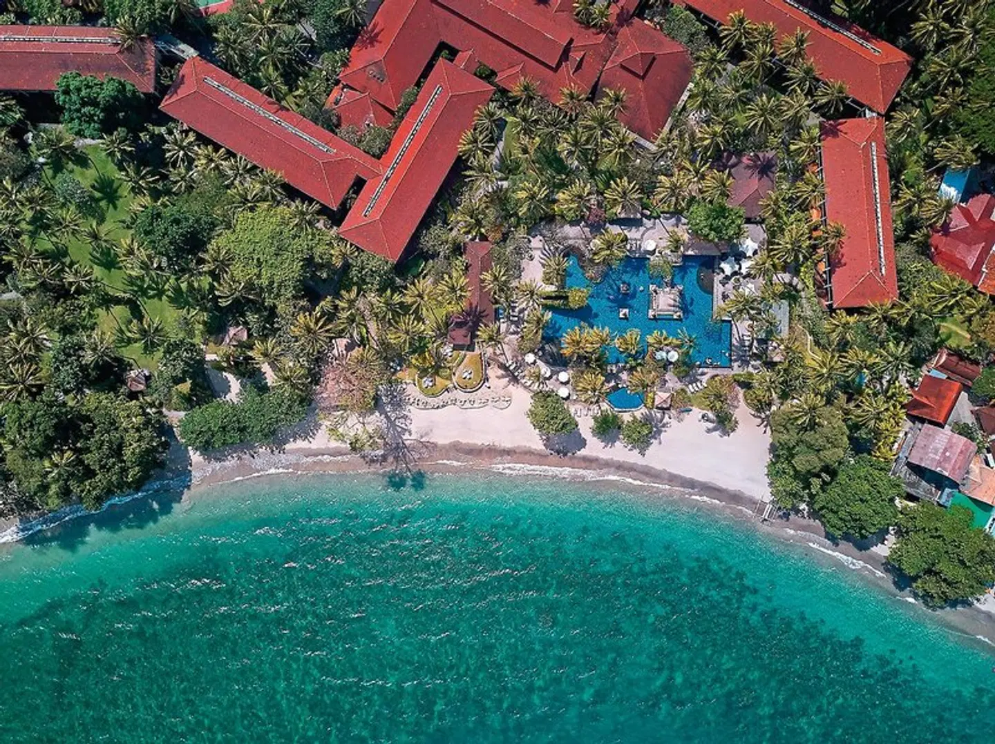 Sheraton Senggigi Beach Resort EXTERIOR