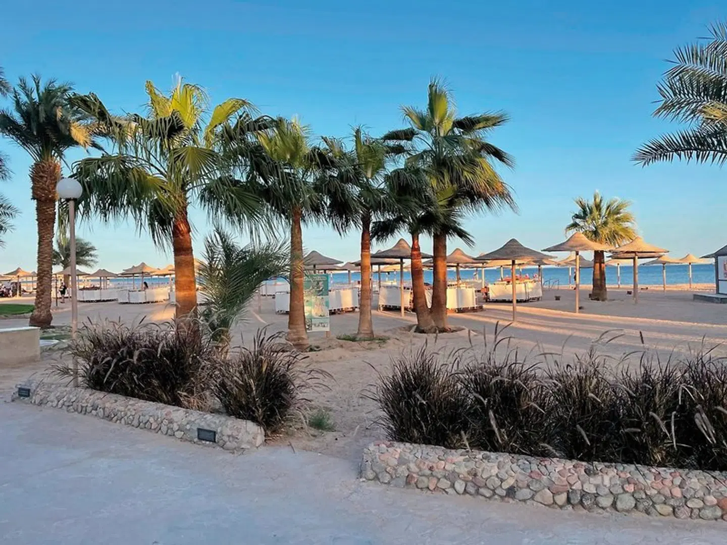 Shams Lodge Water Sports Resort Strand