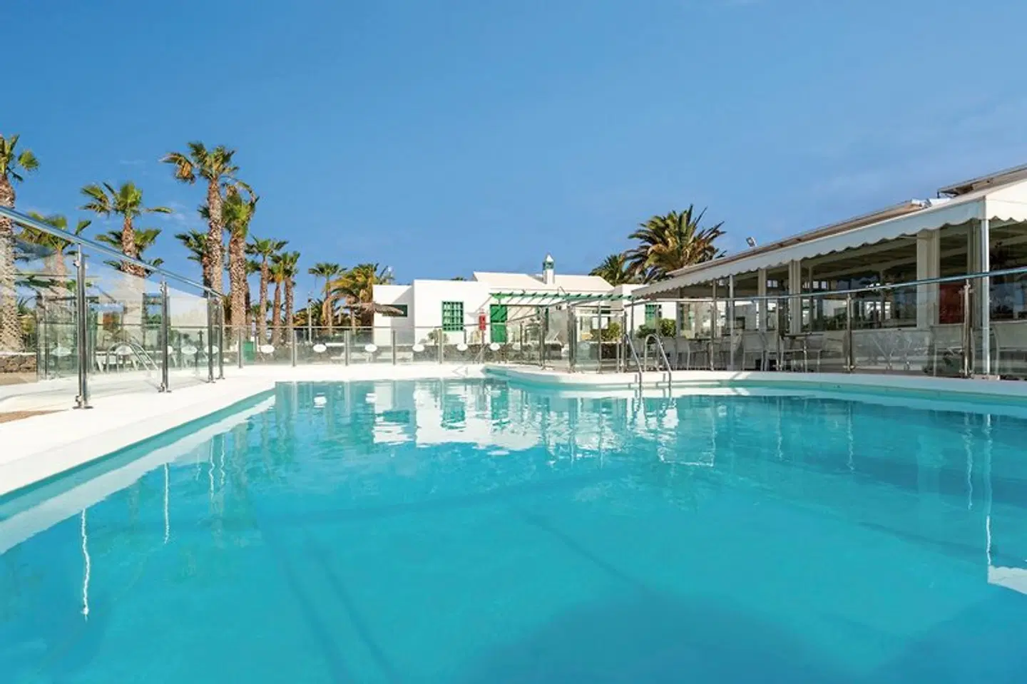 LIVVO Las Gaviotas OUTDOOR_POOL