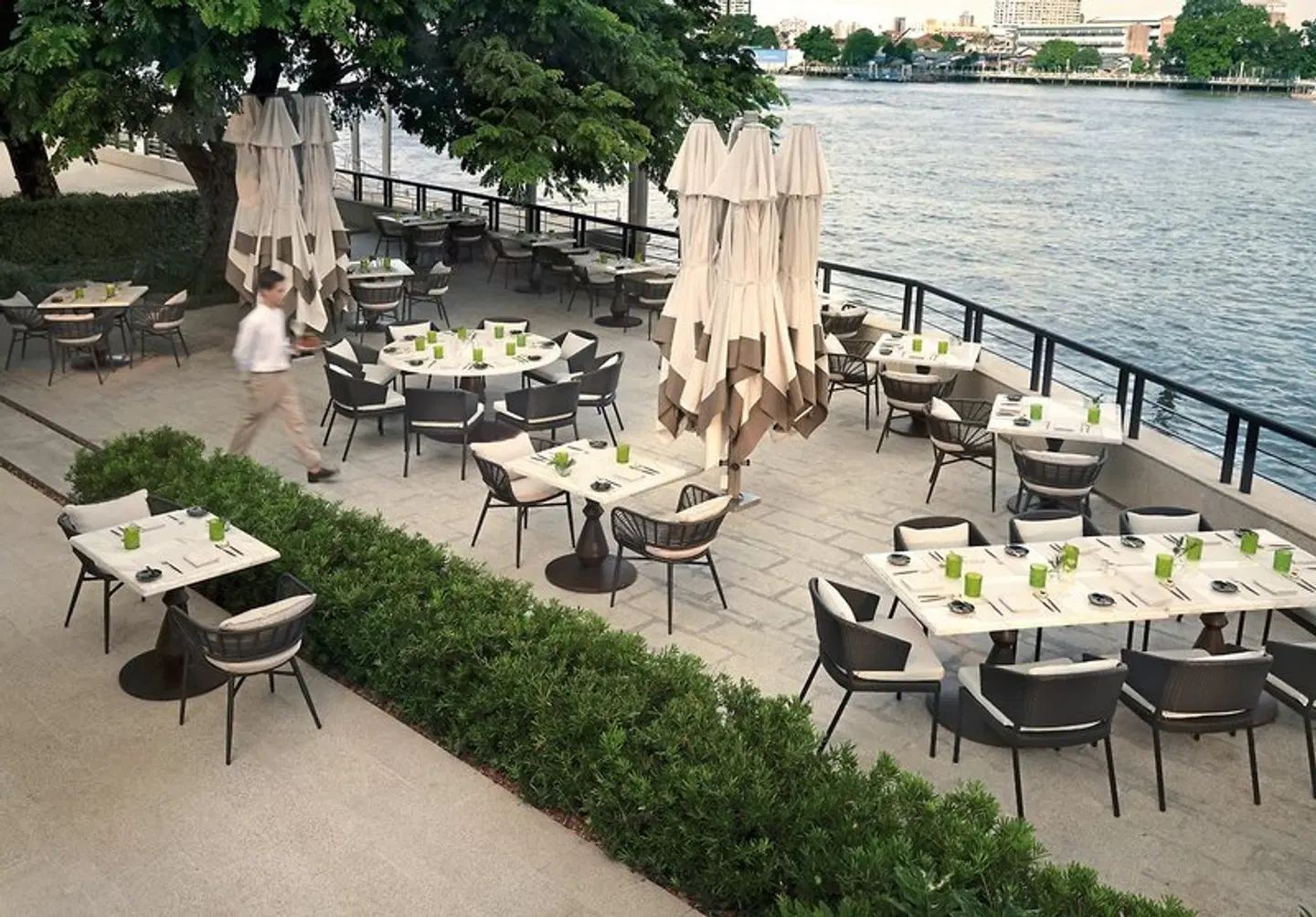 Capella Bangkok Terrasse
