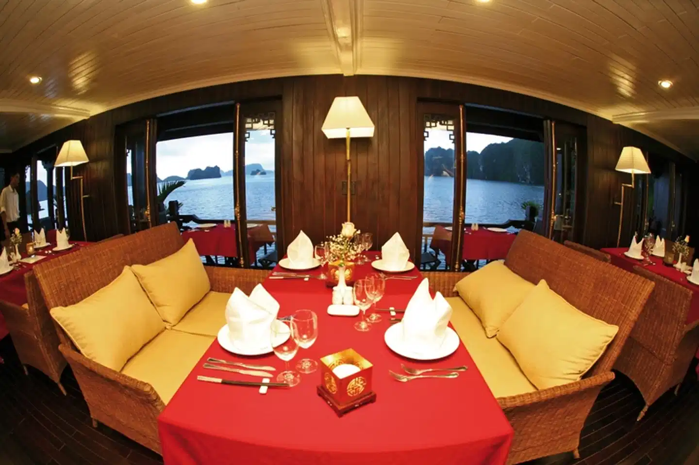 Erlebnis Halong Bucht (1 Nacht) Restaurant