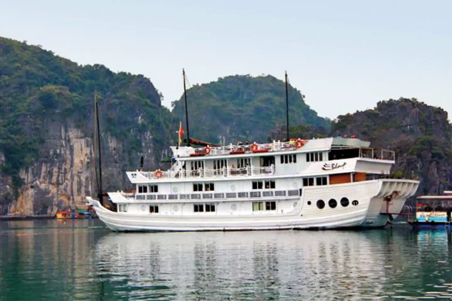 Erlebnis Halong Bucht (1 Nacht) Aussenansicht