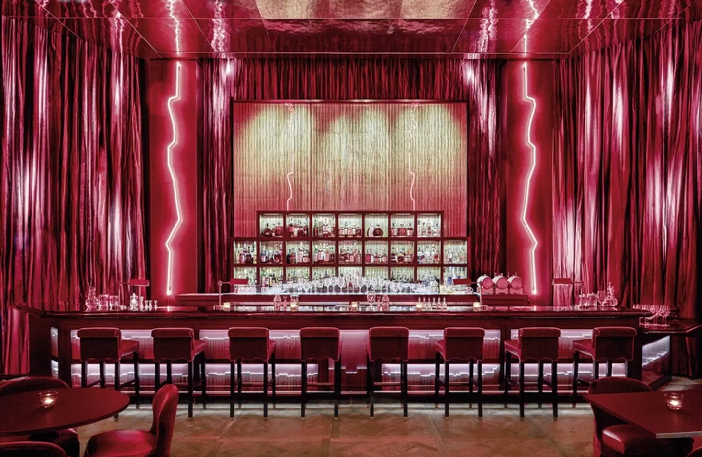 Four Seasons Hotel New York Downtown Bar