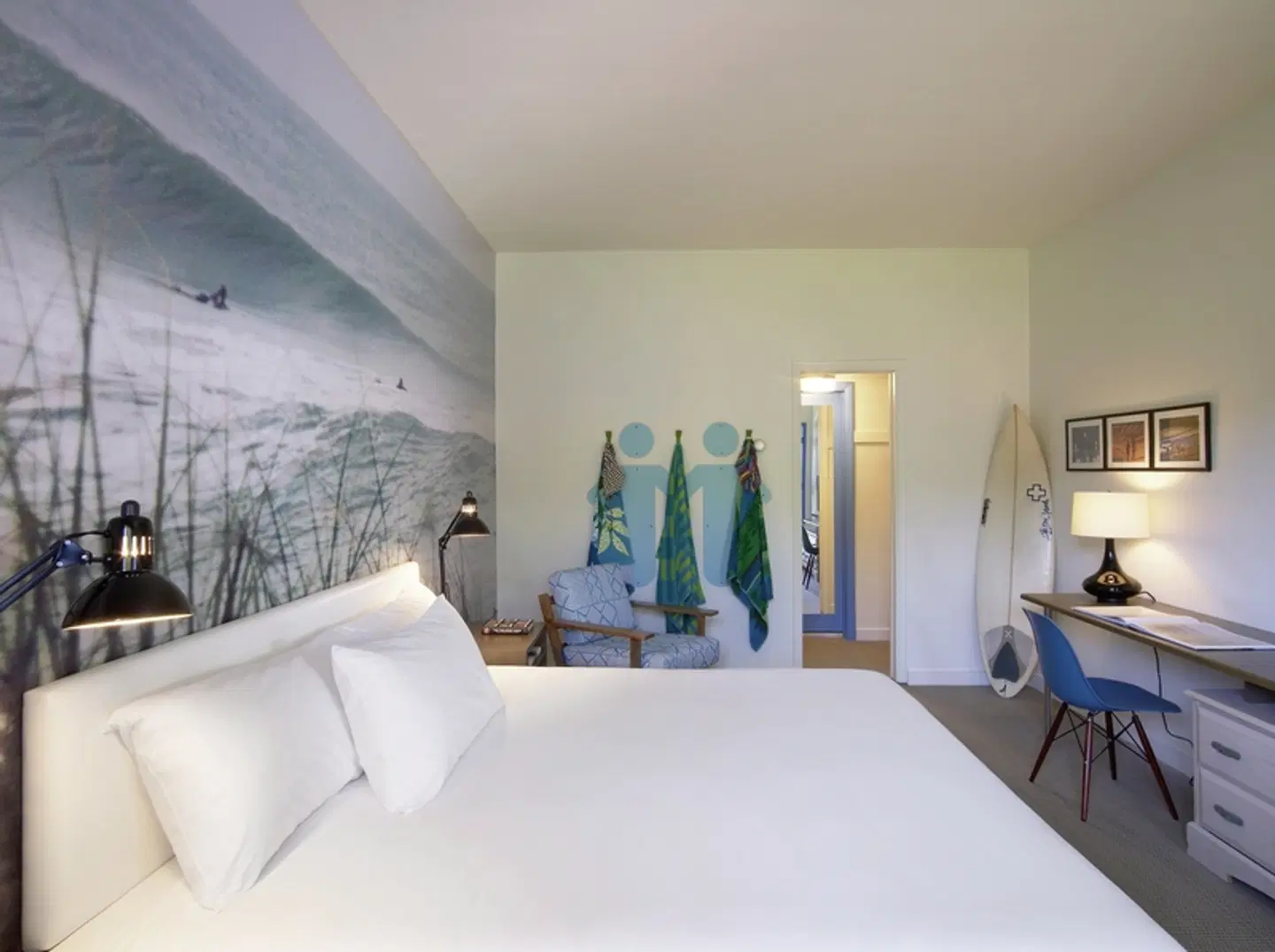 Postcard Inn on the Beach ROOM_EXAMPLE