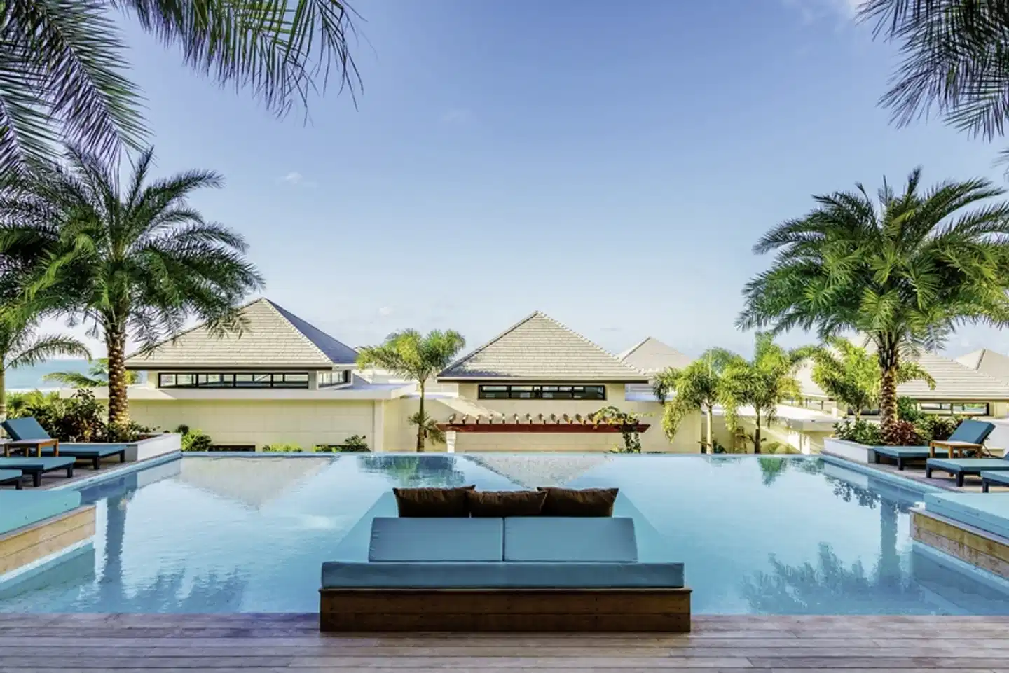 Zemi Beach House Resort & Spa Pool