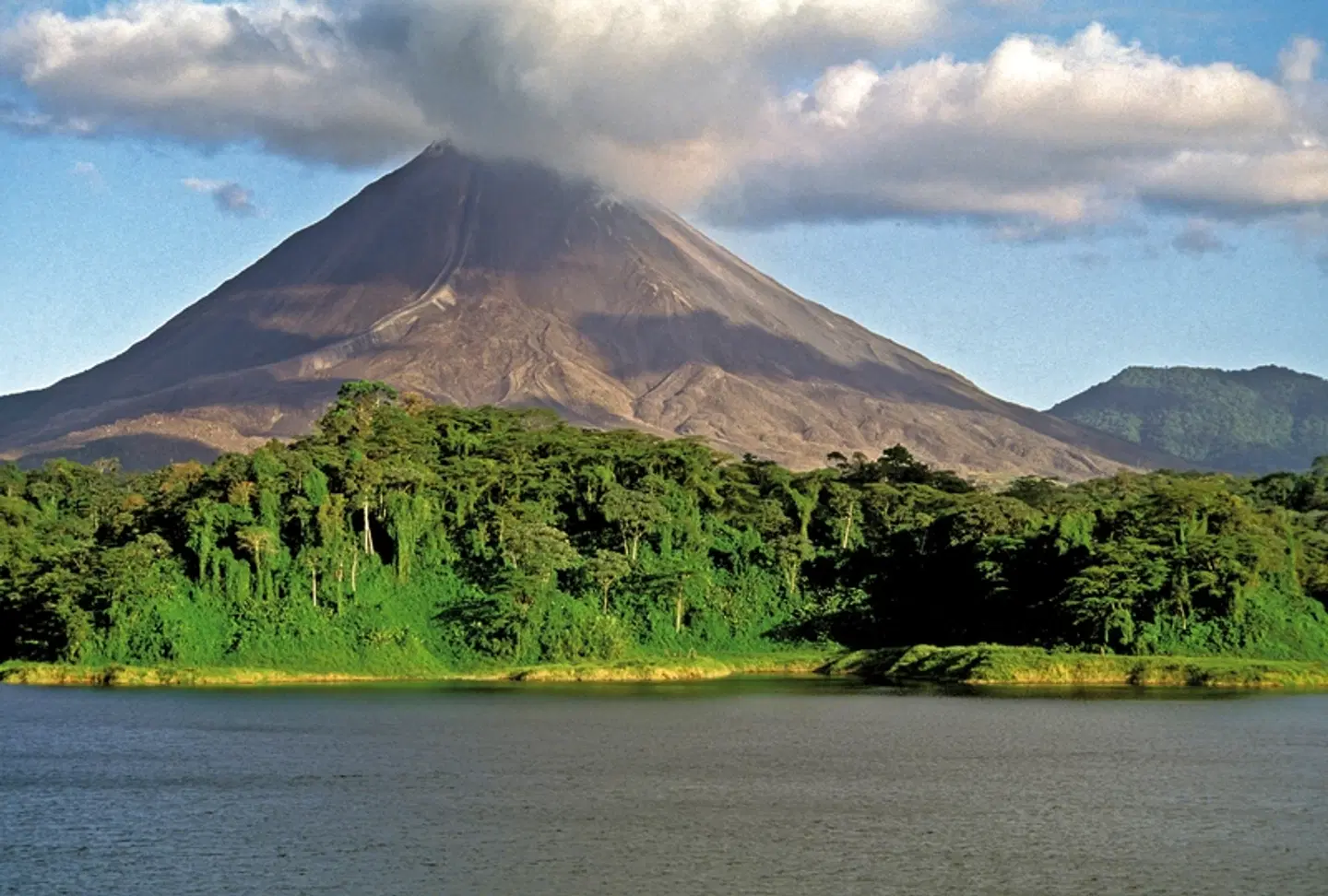 Abenteuer zwischen Vulkan und Regenwald LANDSCAPE