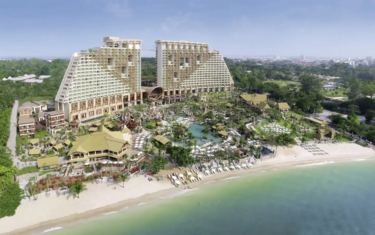 Centara Grand Mirage Beach Resort Pattaya Aussenansicht