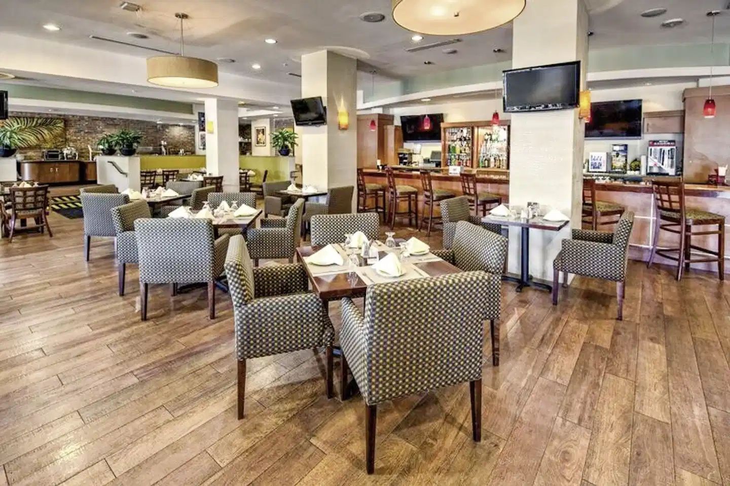 Holiday Inn Port of Miami Restaurant