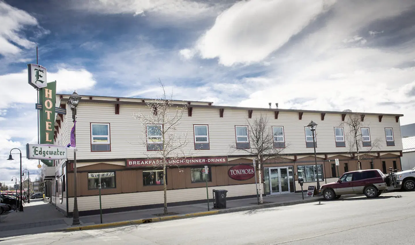 Edgewater Hotel EXTERIOR
