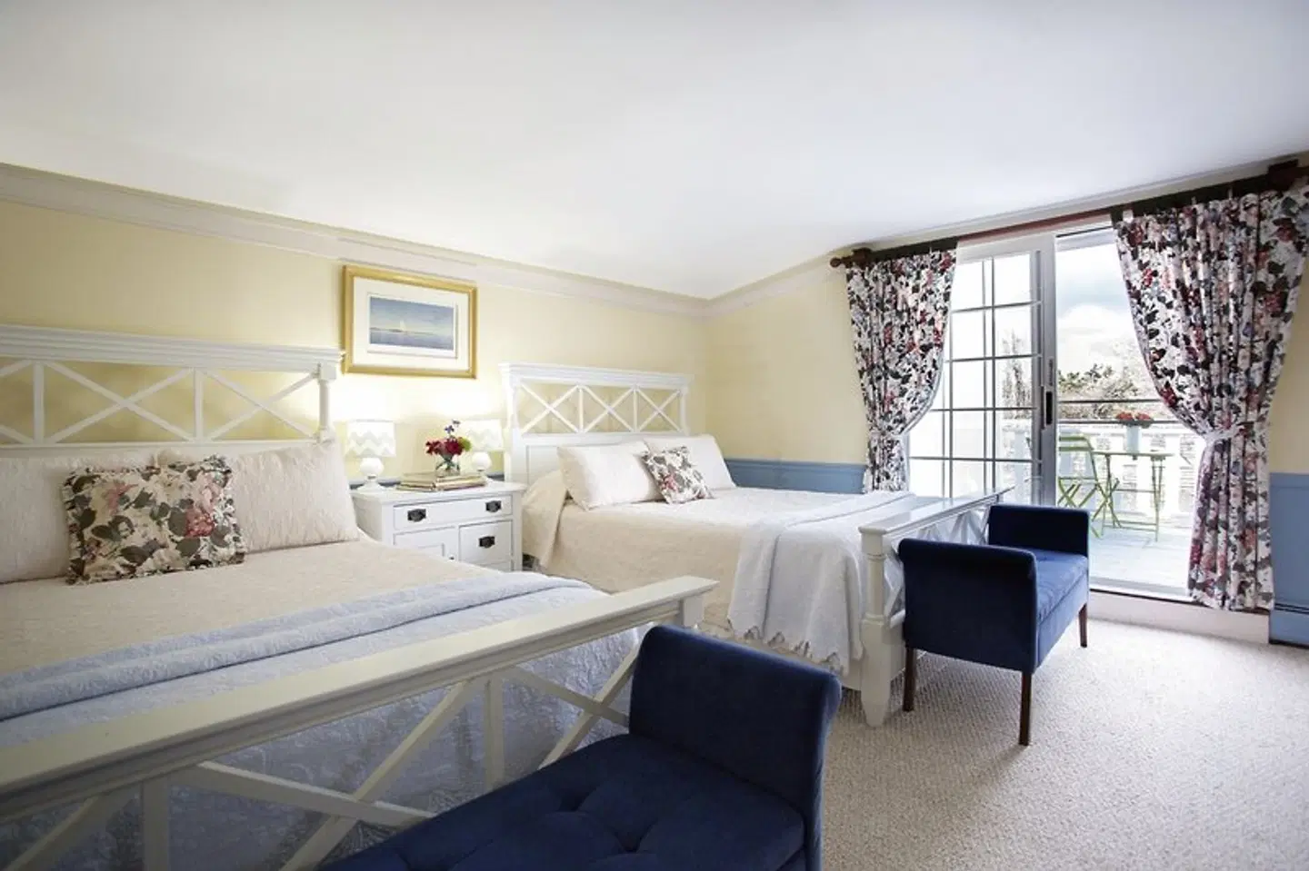 Queen Anne Inn ROOM_EXAMPLE
