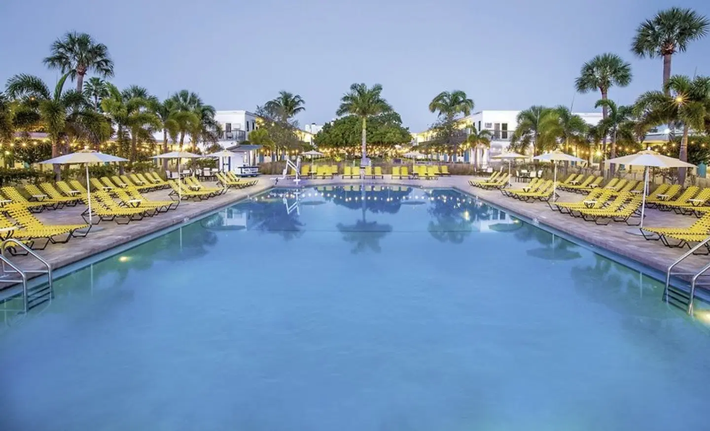 Postcard Inn on the Beach OUTDOOR_POOL