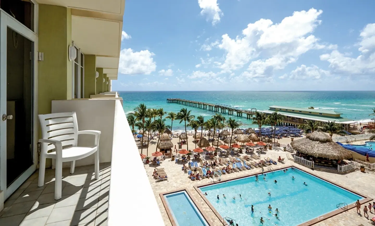 Newport Beachside Hotel & Resort Terrasse