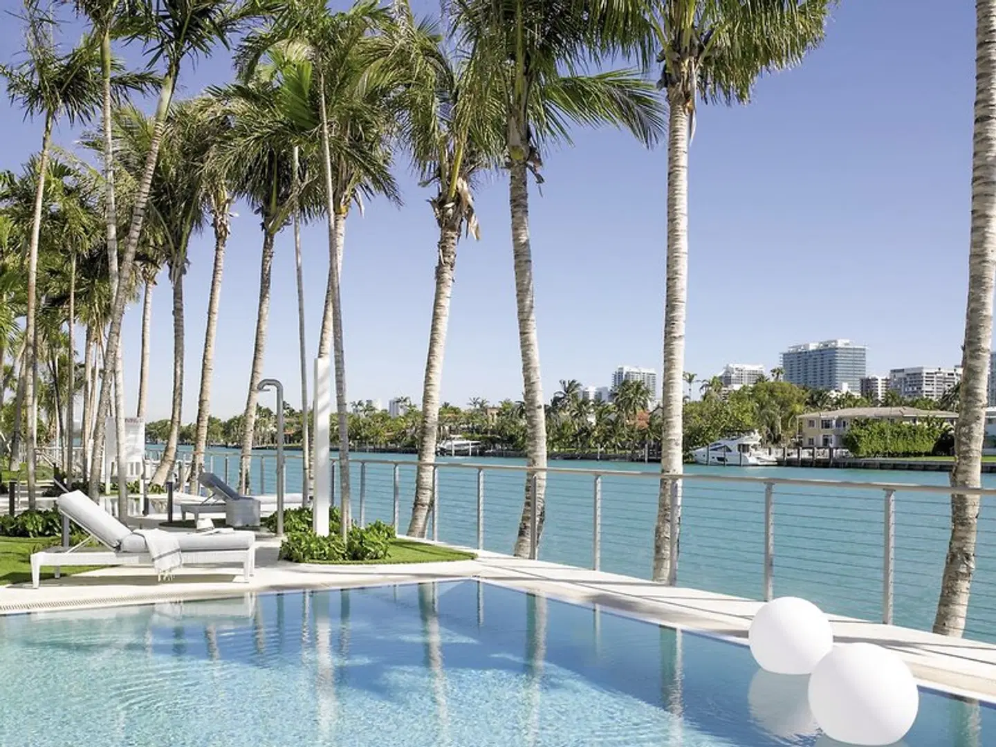 Grand Beach Bay Harbor OUTDOOR_POOL