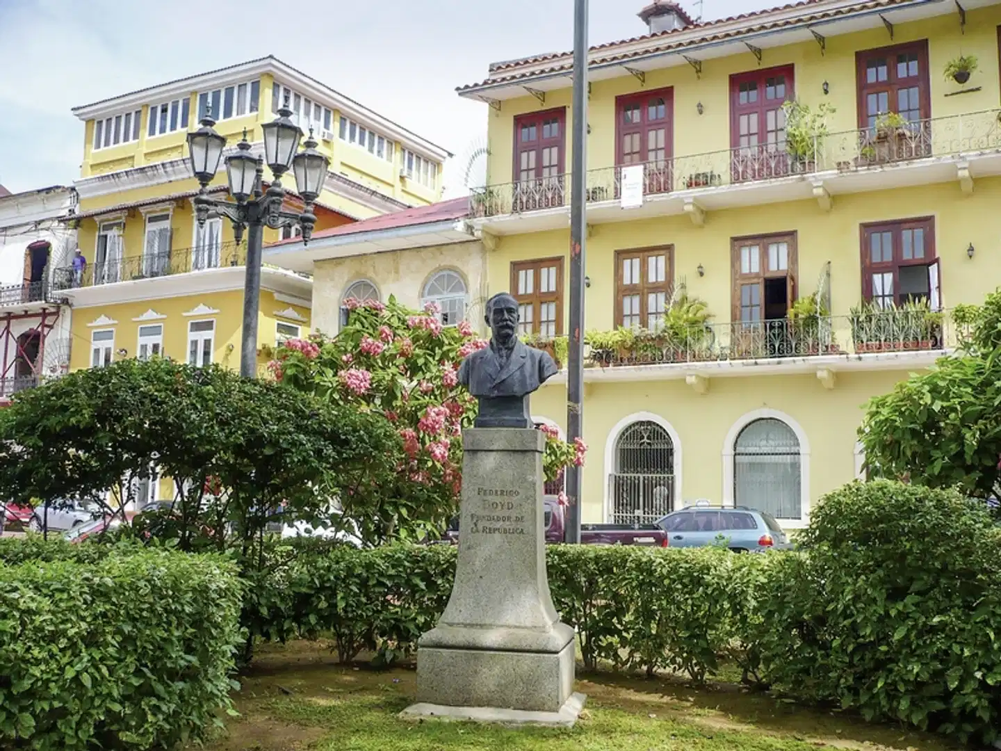 Panama auf eigene Faust inkl. Anschluss Bocas del Toro Aussenansicht