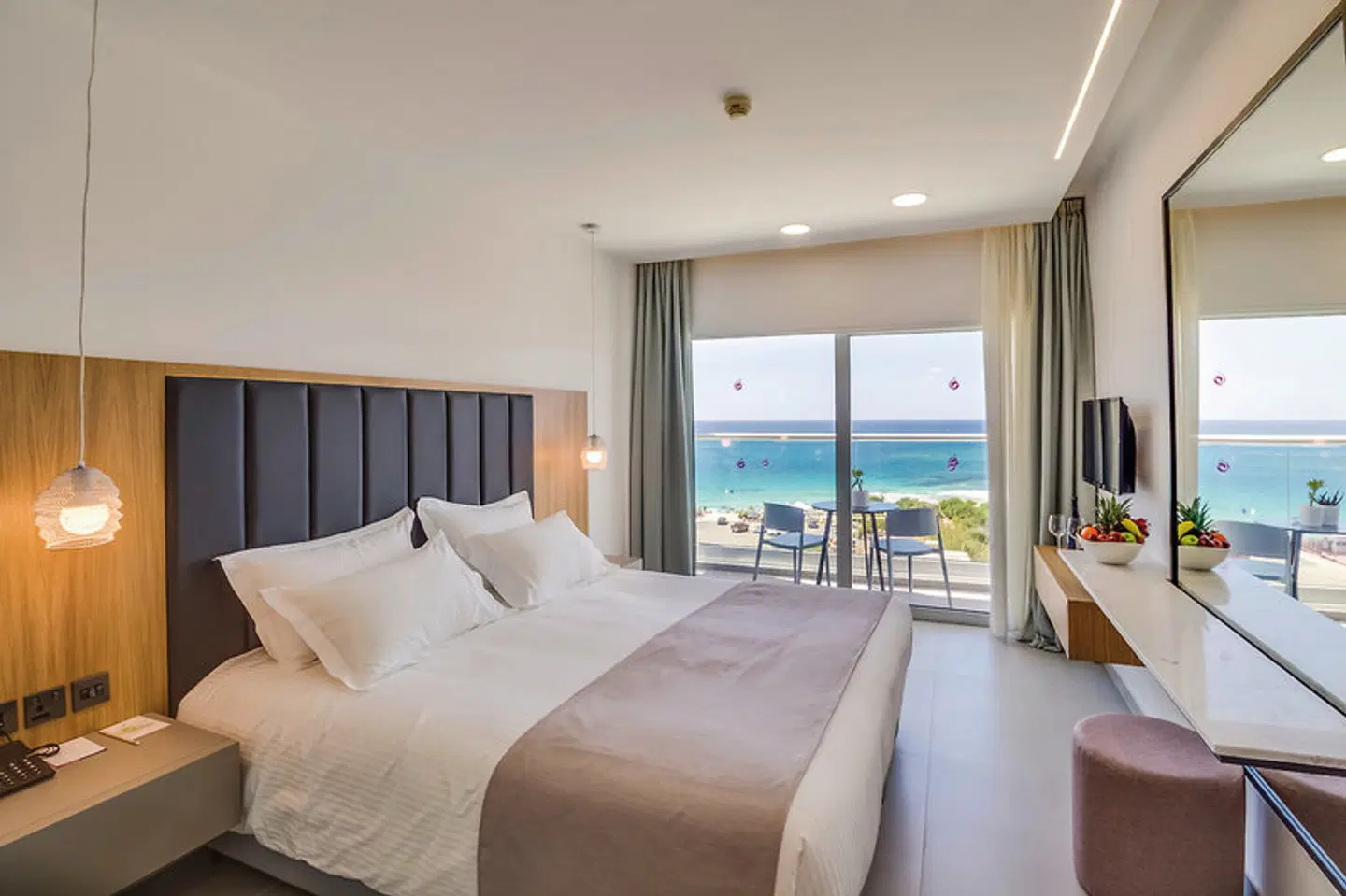 Napa Mermaid Hotel & Suites ROOM_EXAMPLE