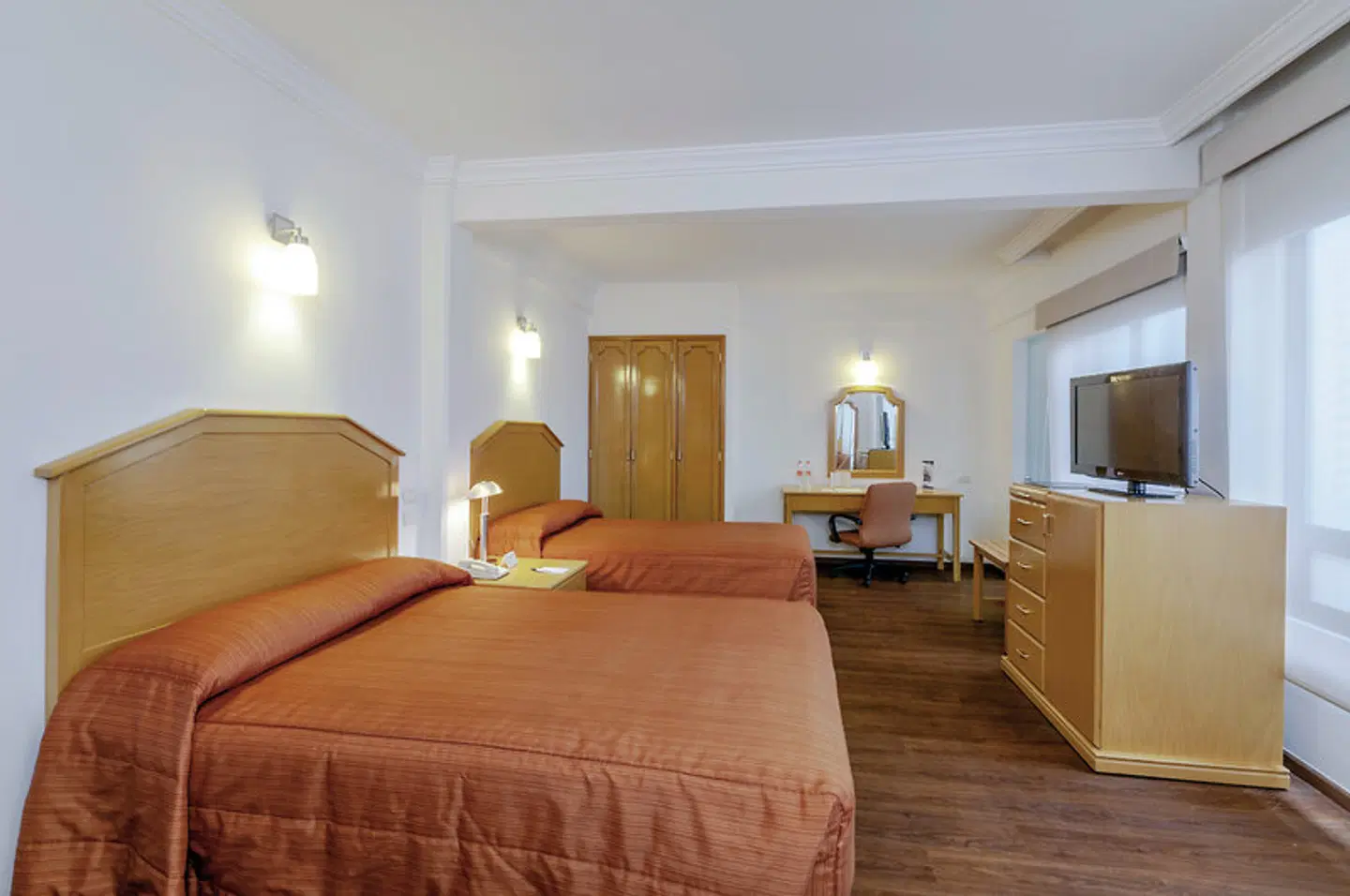 Ritz ROOM_EXAMPLE