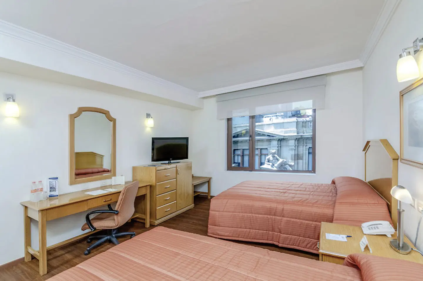 Ritz ROOM_EXAMPLE