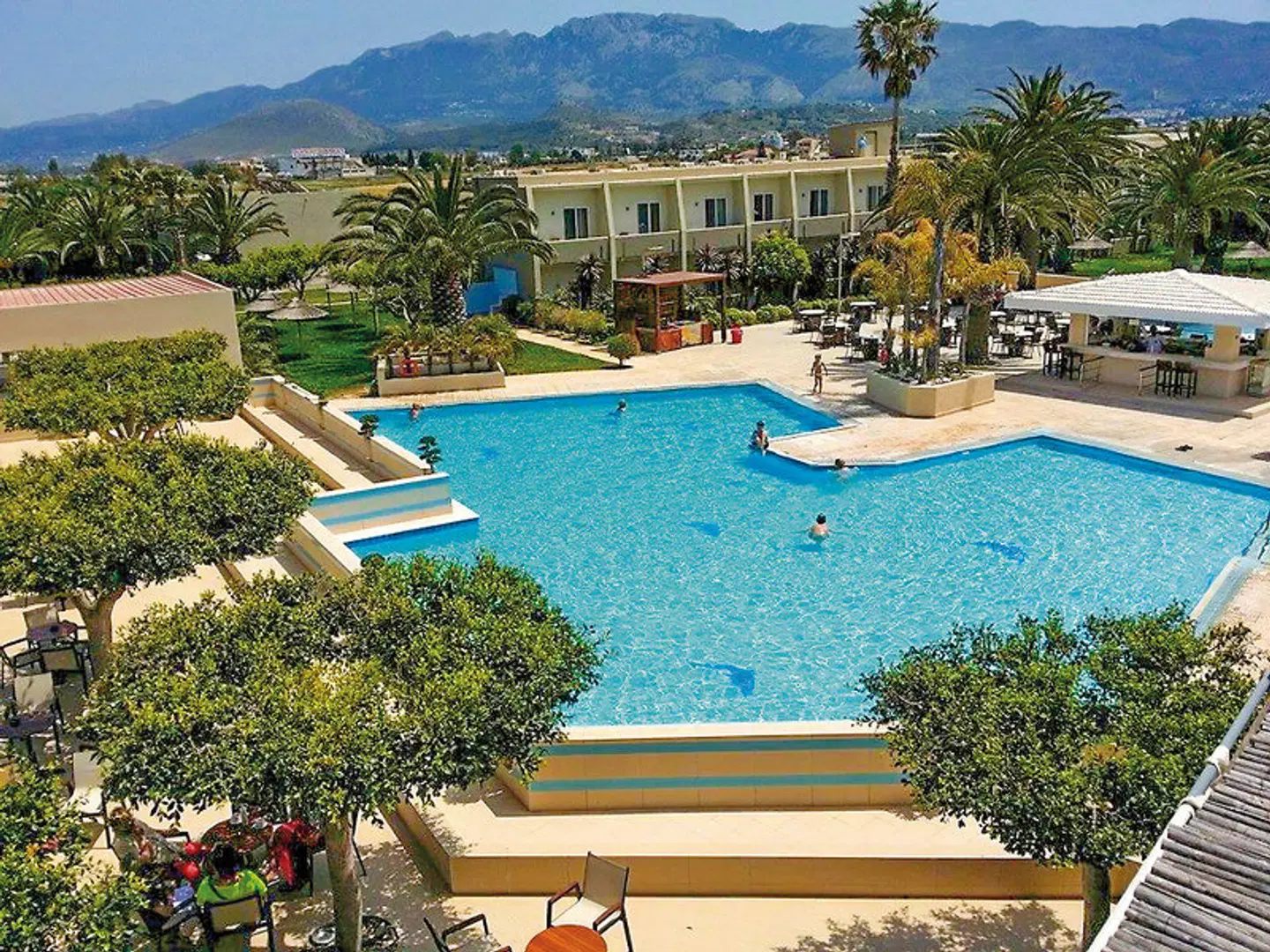 Sandy Beach Hotel OUTDOOR_POOL