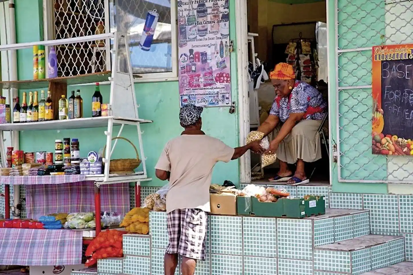 100% Dominica - Insel für Entdecker Personen