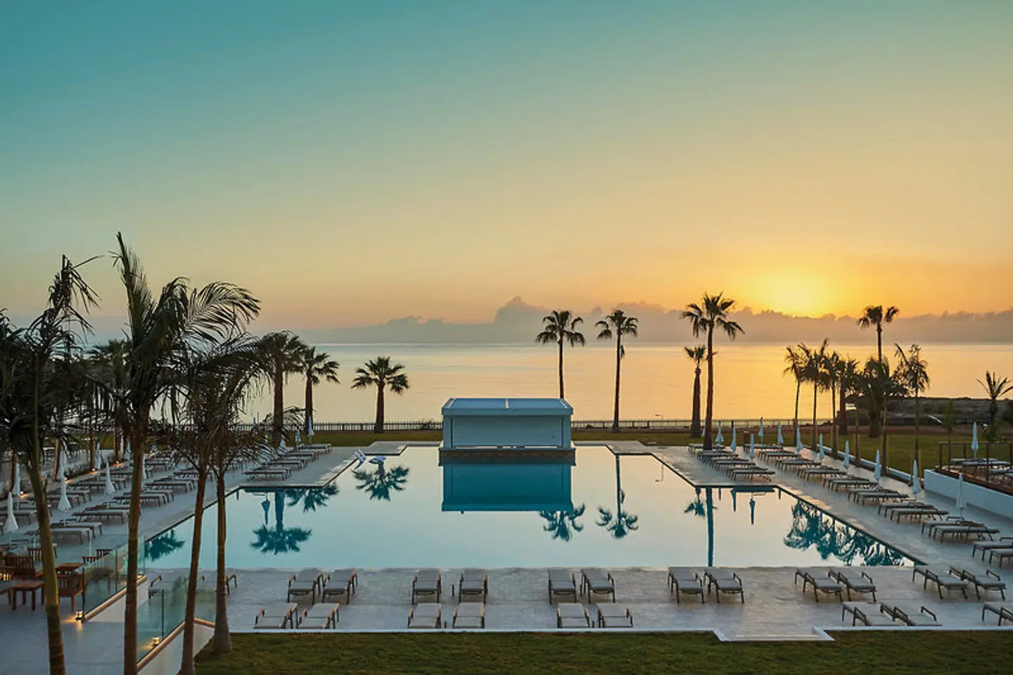 Sunrise Jade OUTDOOR_POOL