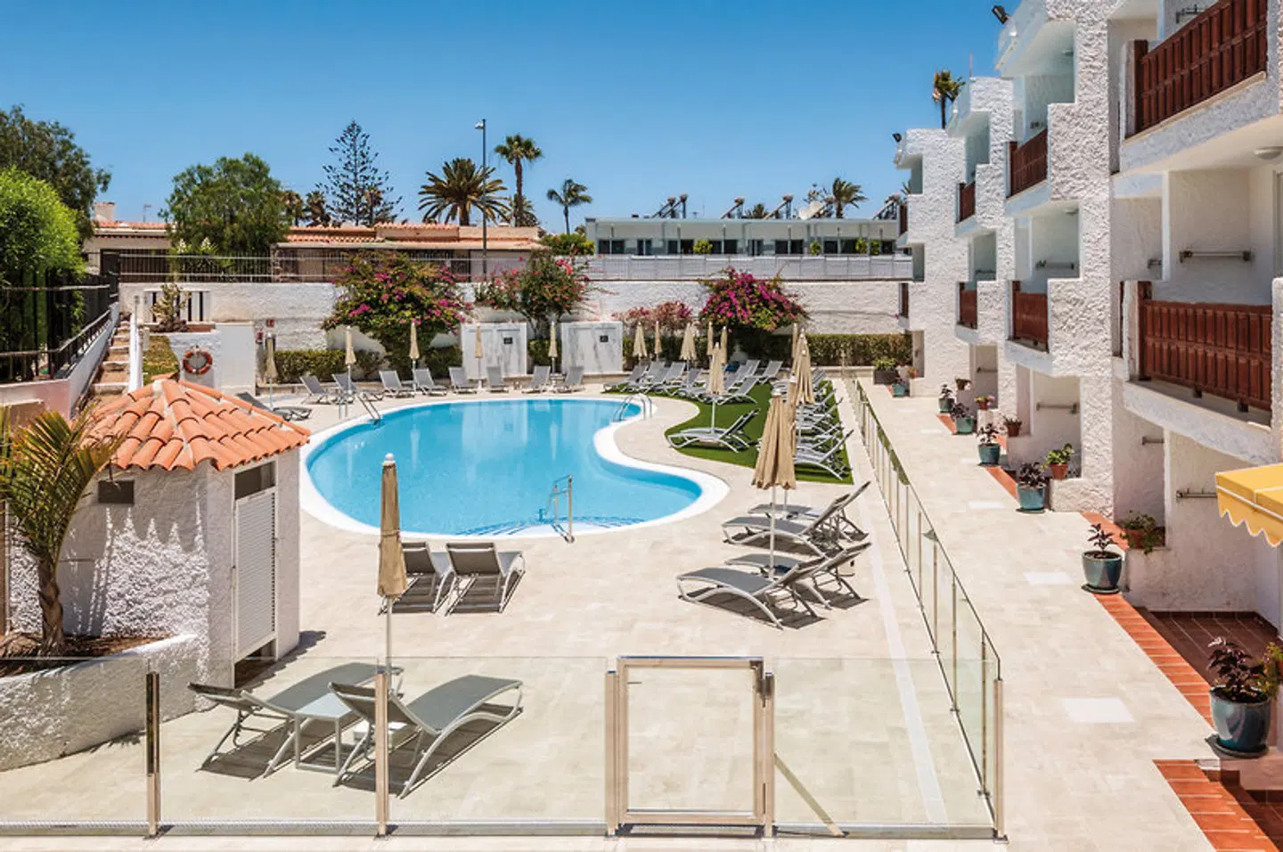 Dunasol OUTDOOR_POOL