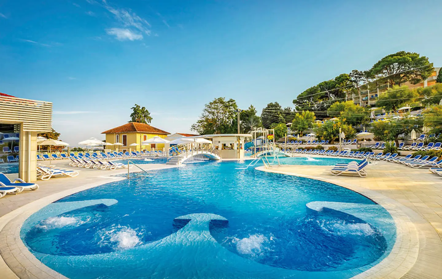 Resort Belvedere Apartments OUTDOOR_POOL