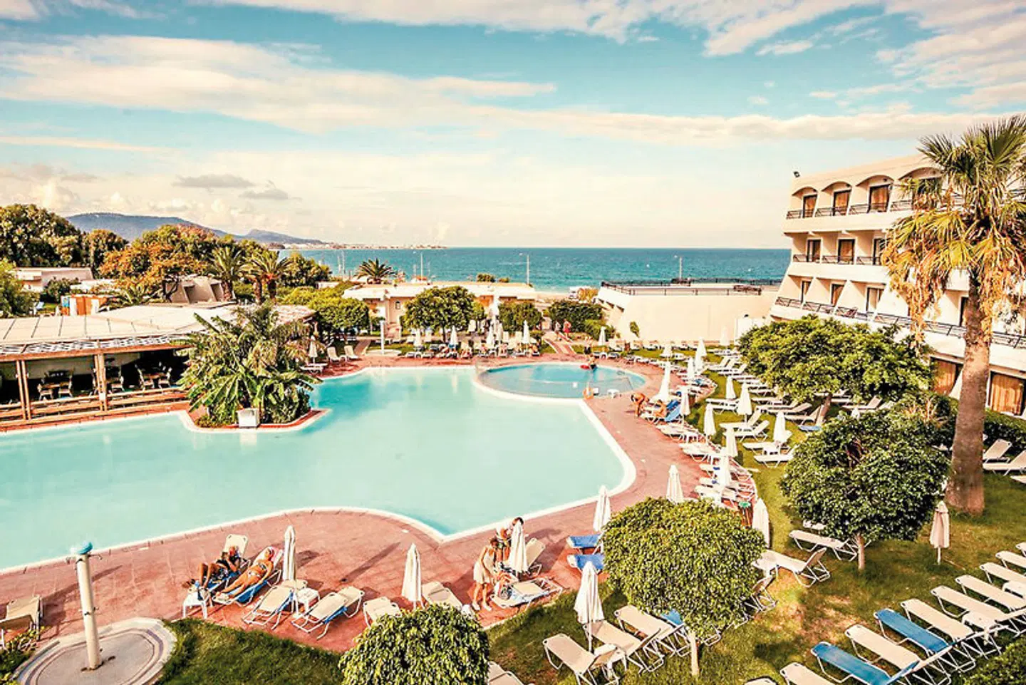 Sol by Meliá Cosmopolitan Rhodes OUTDOOR_POOL