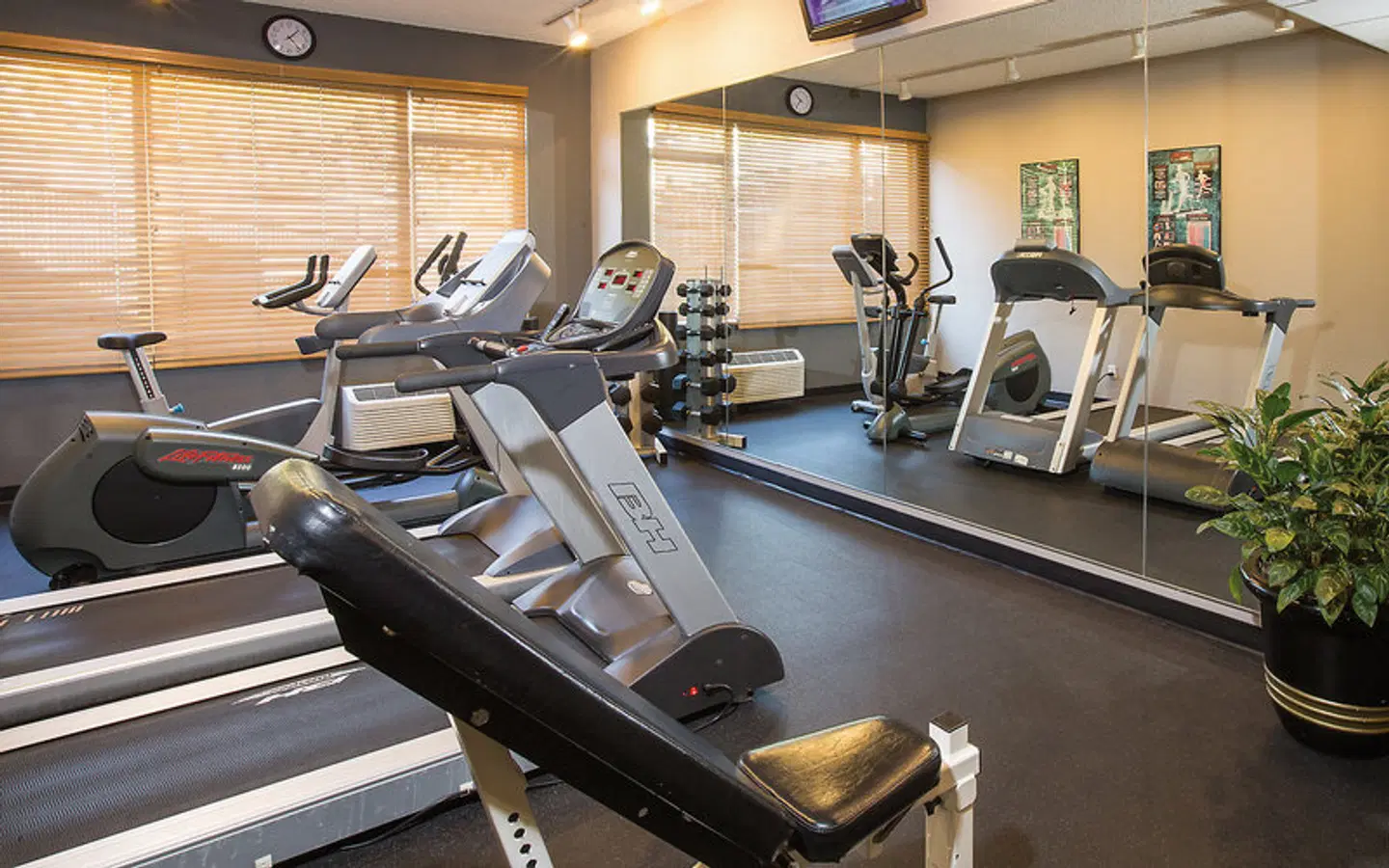 The Coast Gateway Hotel Seattle SPORTS_AND_LEISURE