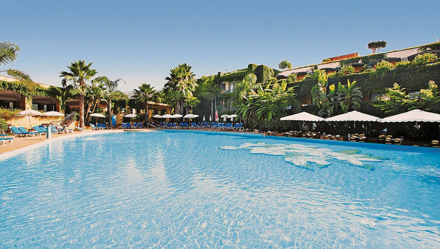 Caesar Palace OUTDOOR_POOL