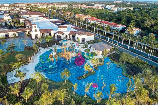 Lopesan Costa Bávaro Resort, Spa & Casino OUTDOOR_POOL