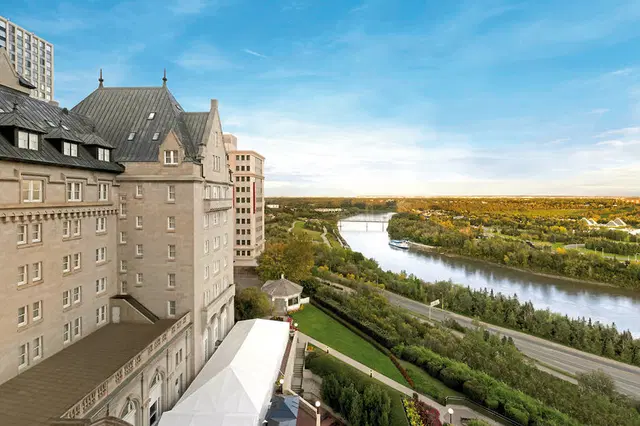 Fairmont Hotel MacDonald EXTERIOR