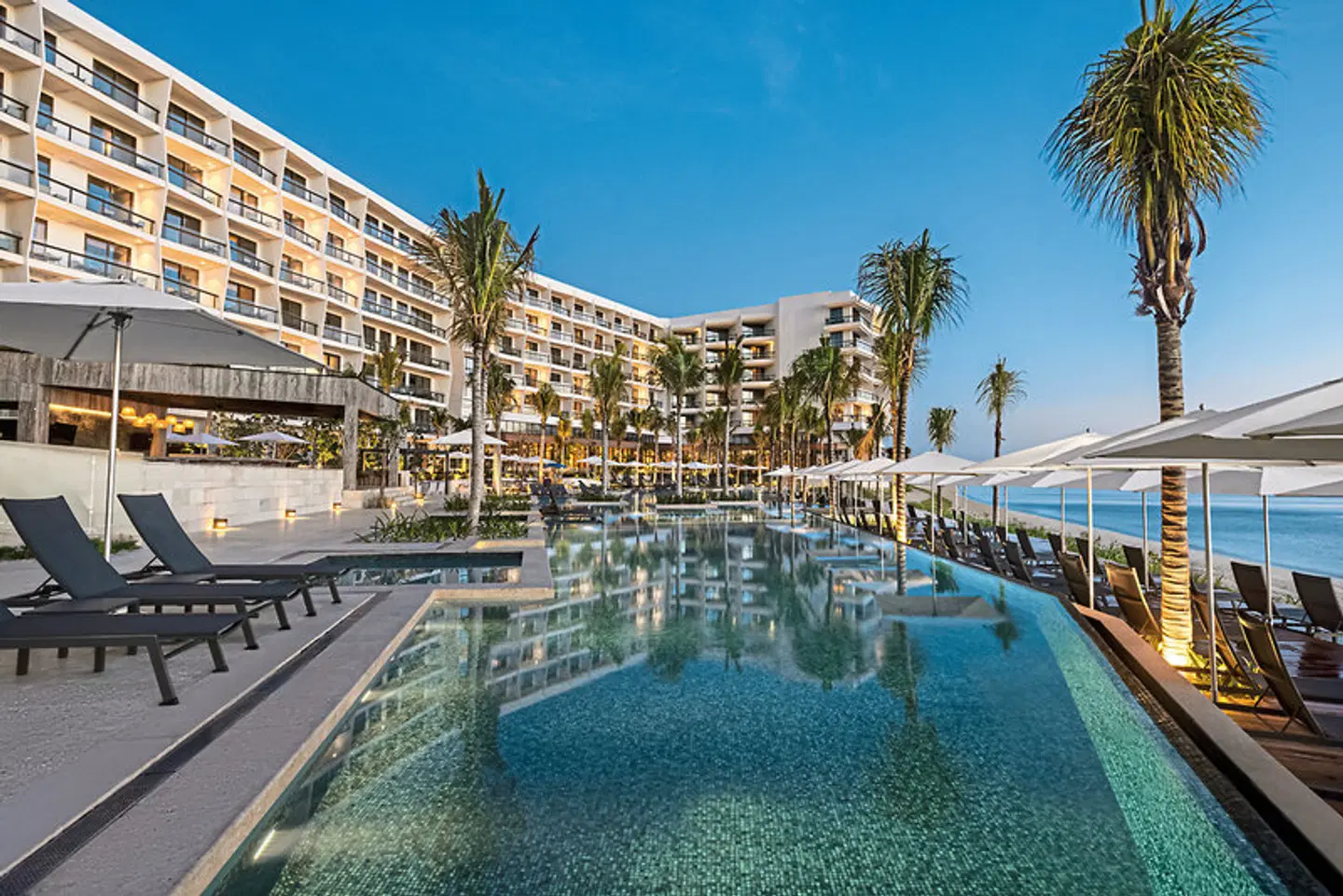 Hilton Cancun, an All Inclusive Resort OUTDOOR_POOL