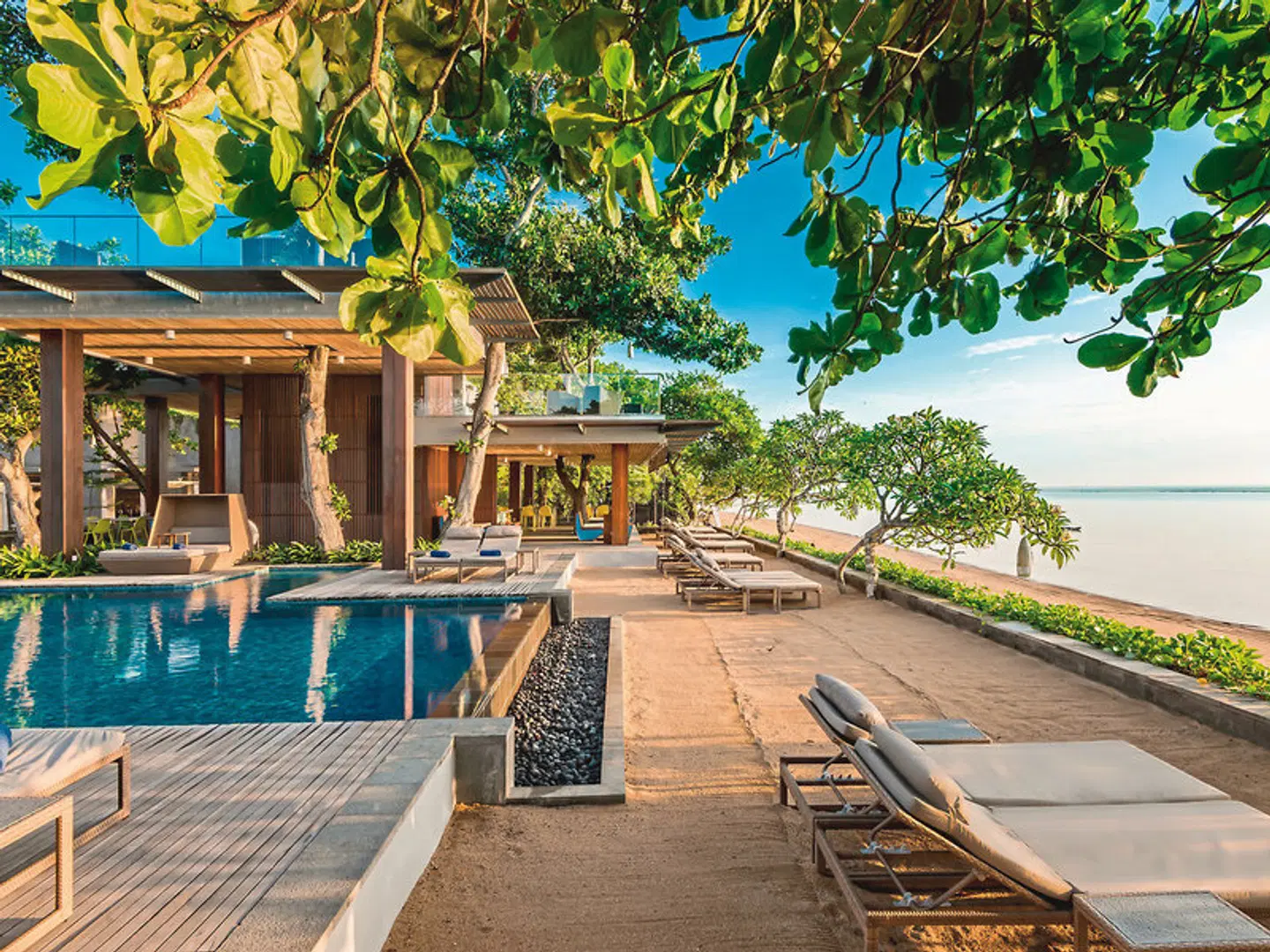 Maya Sanur Resort & Spa OUTDOOR_POOL