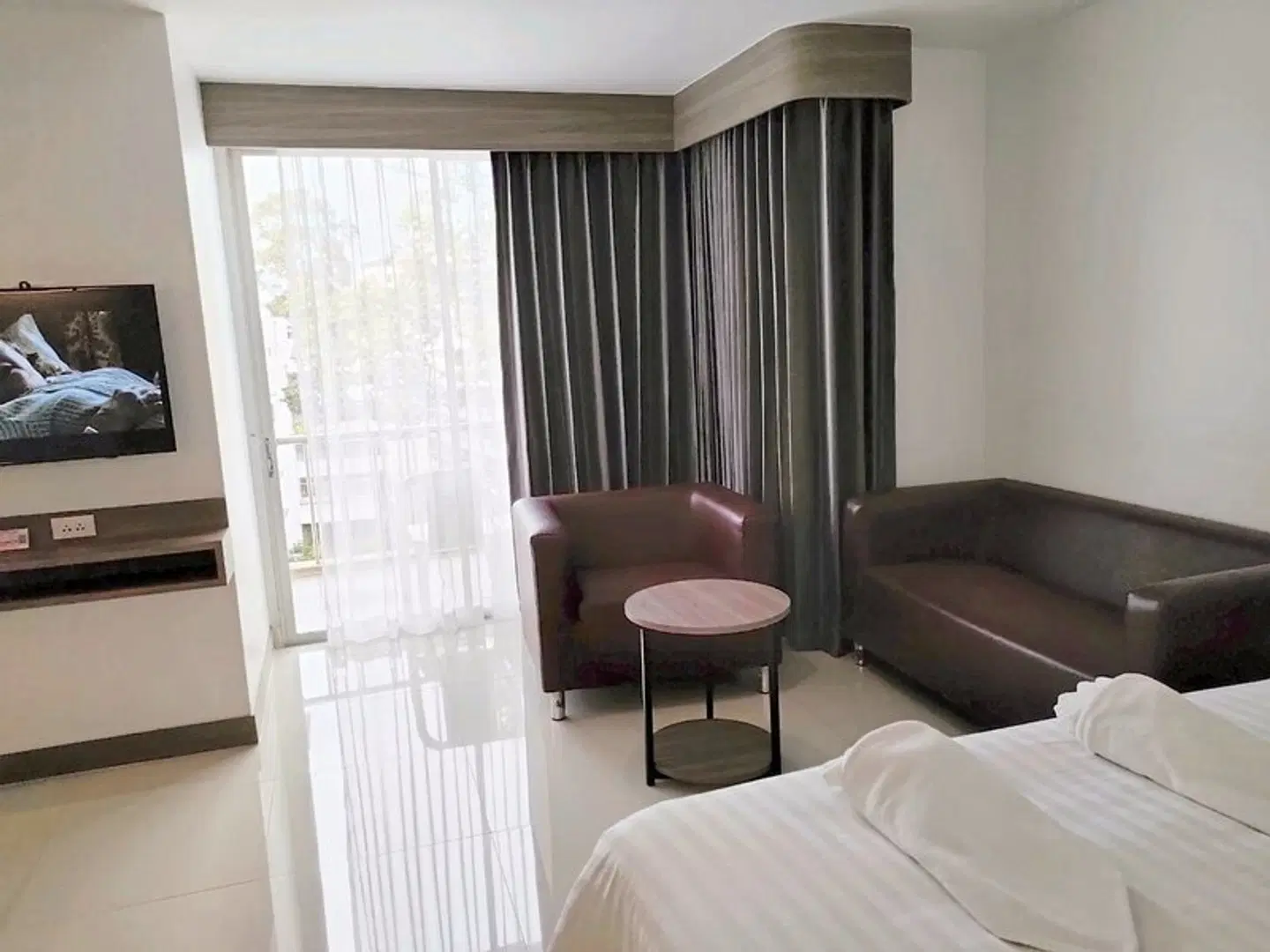 Flipper House ROOM_EXAMPLE