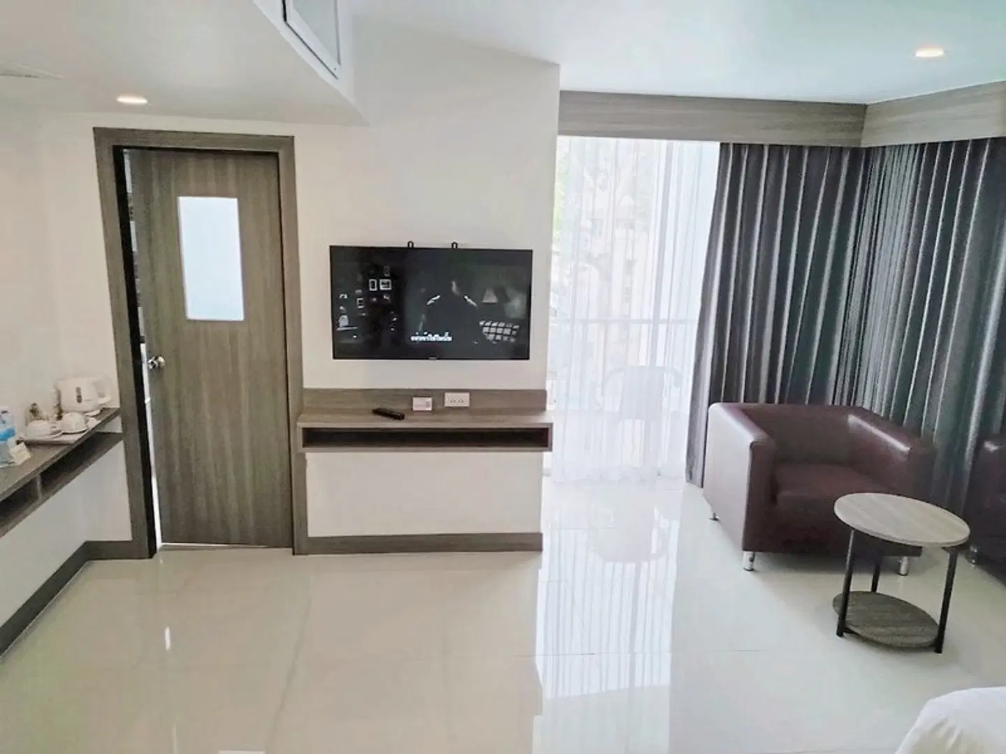 Flipper House ROOM_EXAMPLE