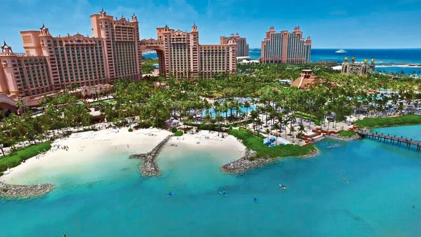 The Royal at Atlantis EXTERIOR