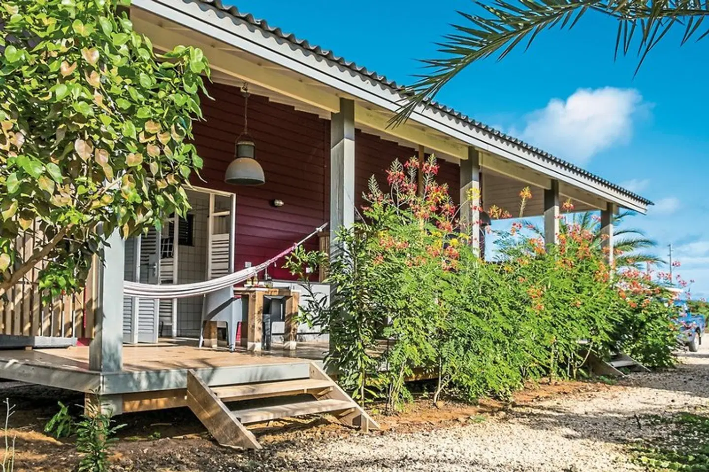 Red Palm Village EXTERIOR