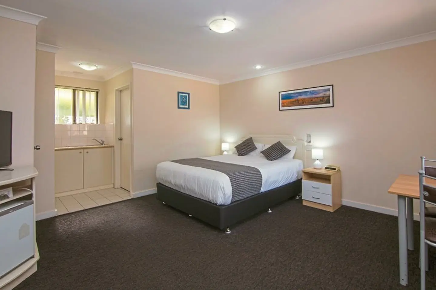 Cervantes Pinnacles Motel ROOM_EXAMPLE
