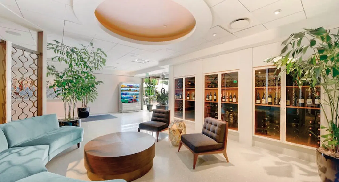 The Beverly Hilton Hotel LOUNGE_LOBBY